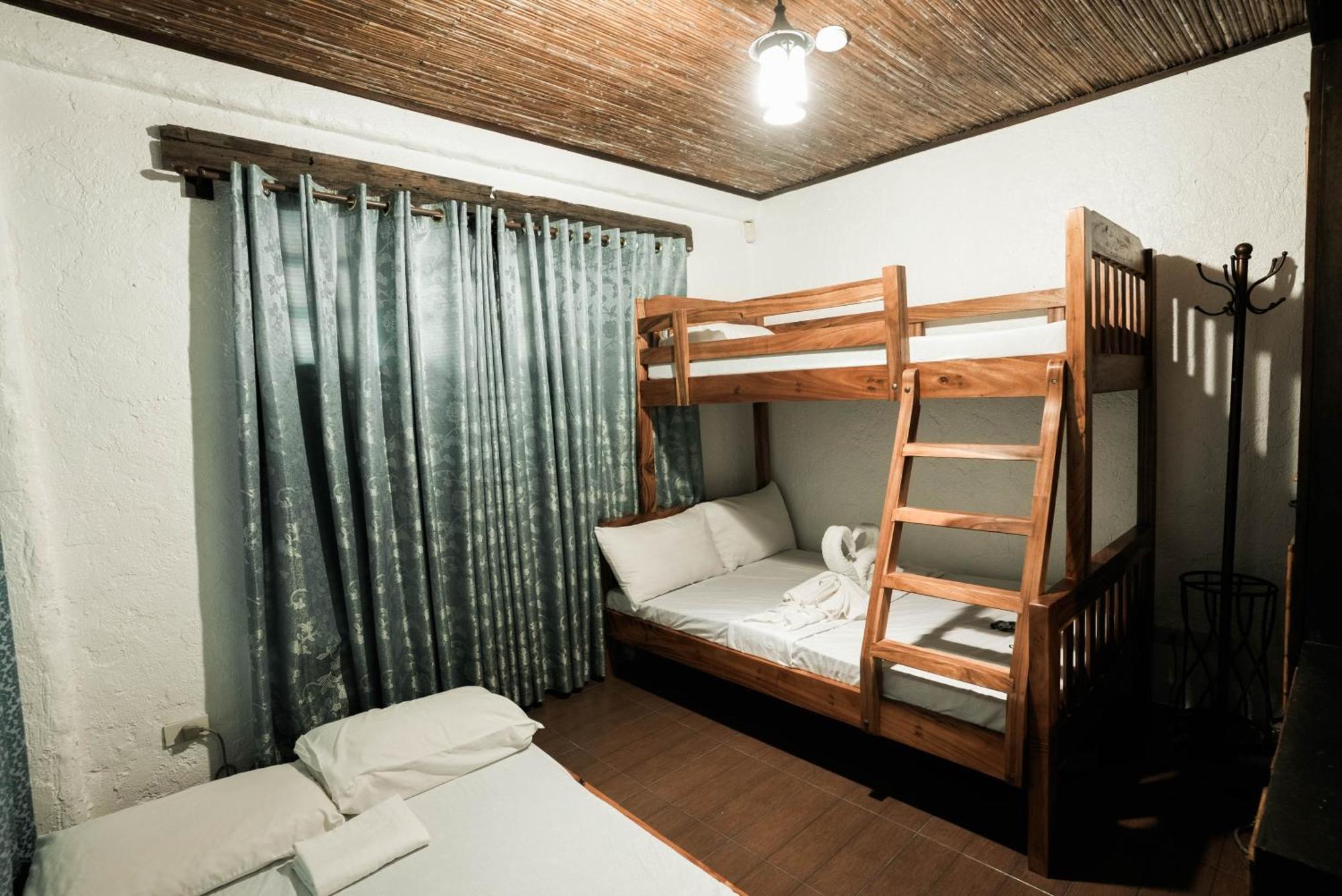 Casa De Celestina Private Resort Silang Zewnętrze zdjęcie