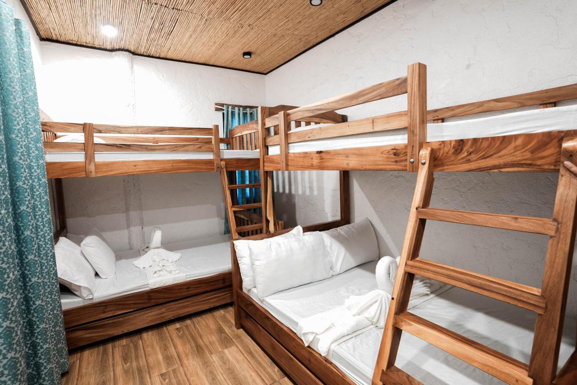 Casa De Celestina Private Resort Silang Zewnętrze zdjęcie