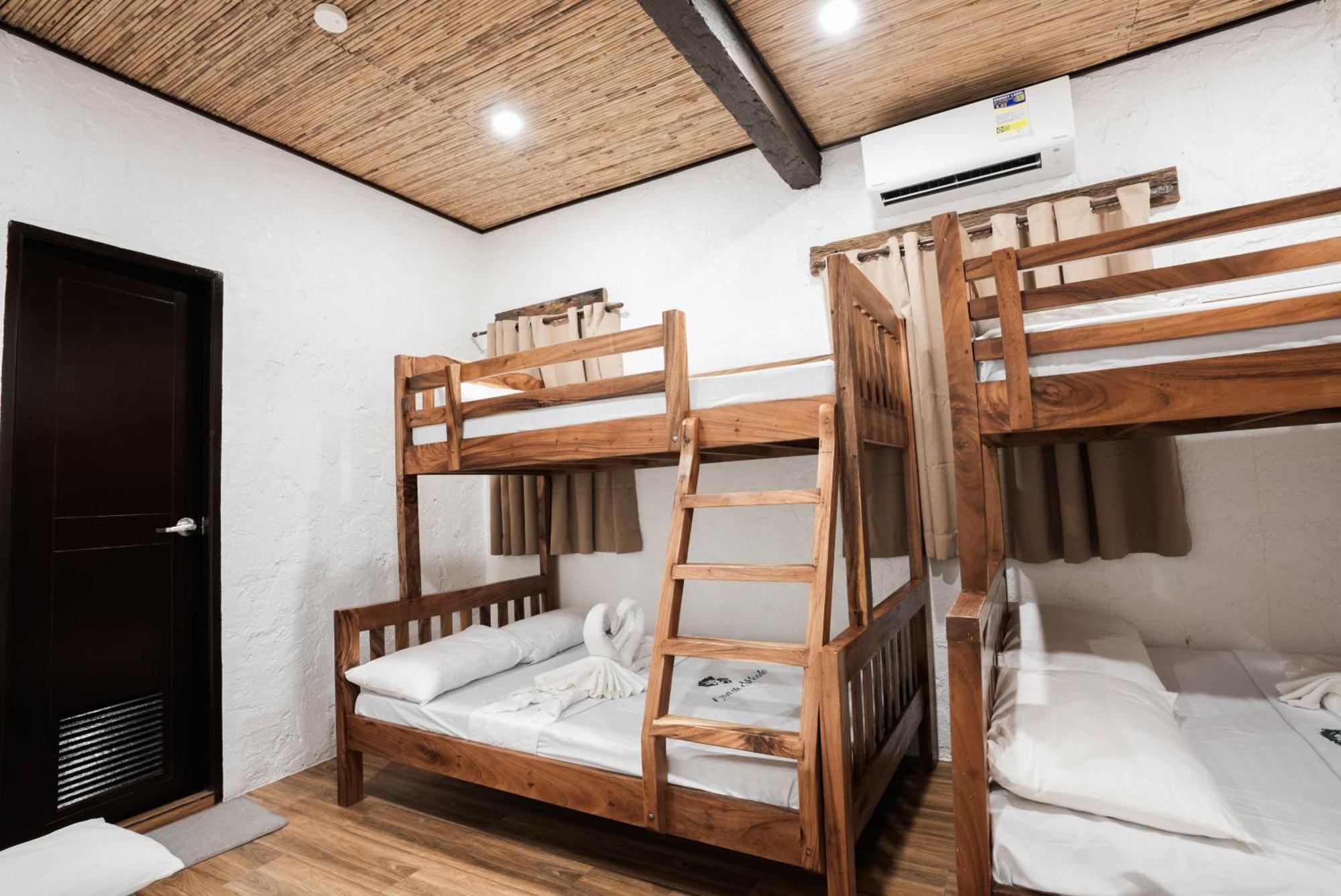 Casa De Celestina Private Resort Silang Zewnętrze zdjęcie